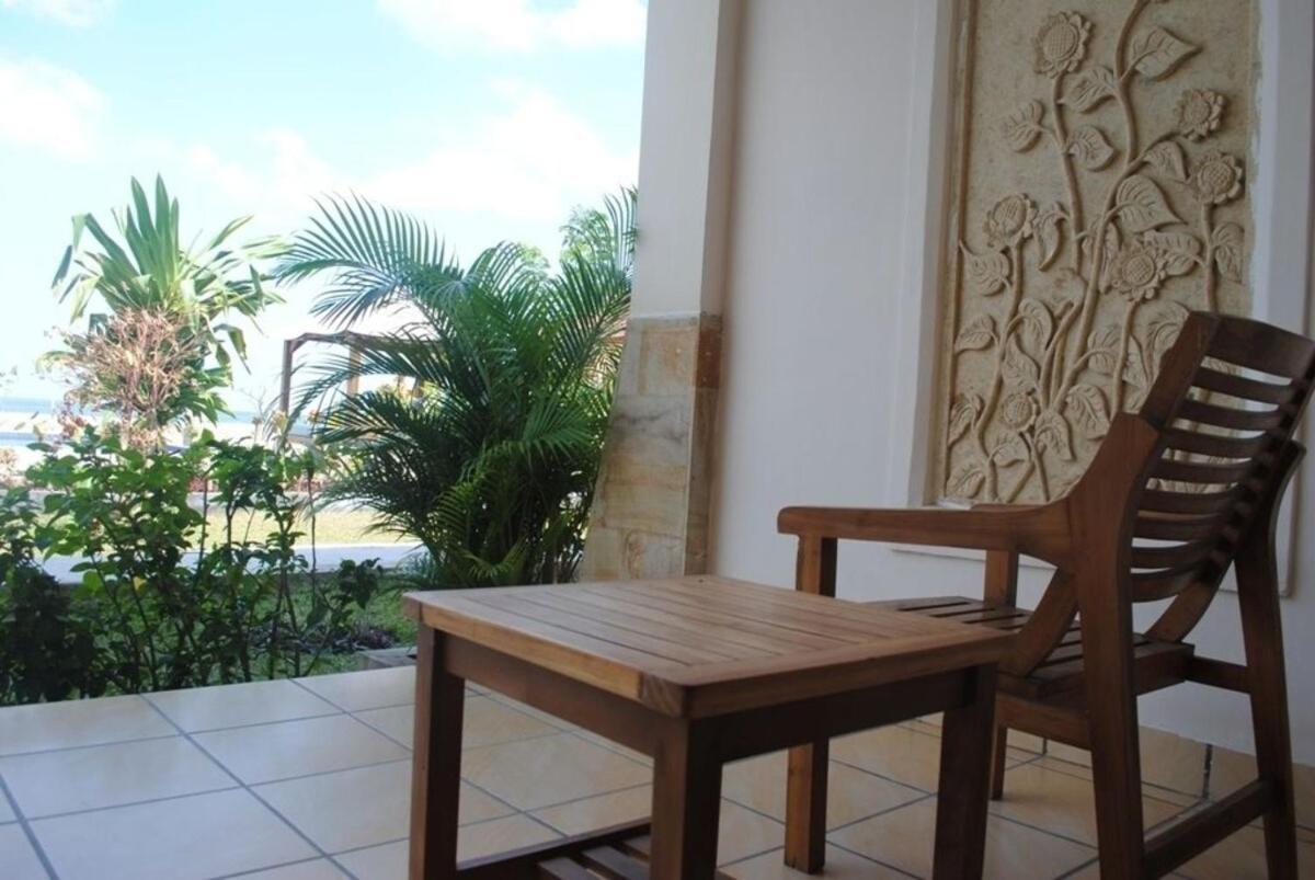 Lombok Beach Hotel Montongbuwoh Buitenkant foto